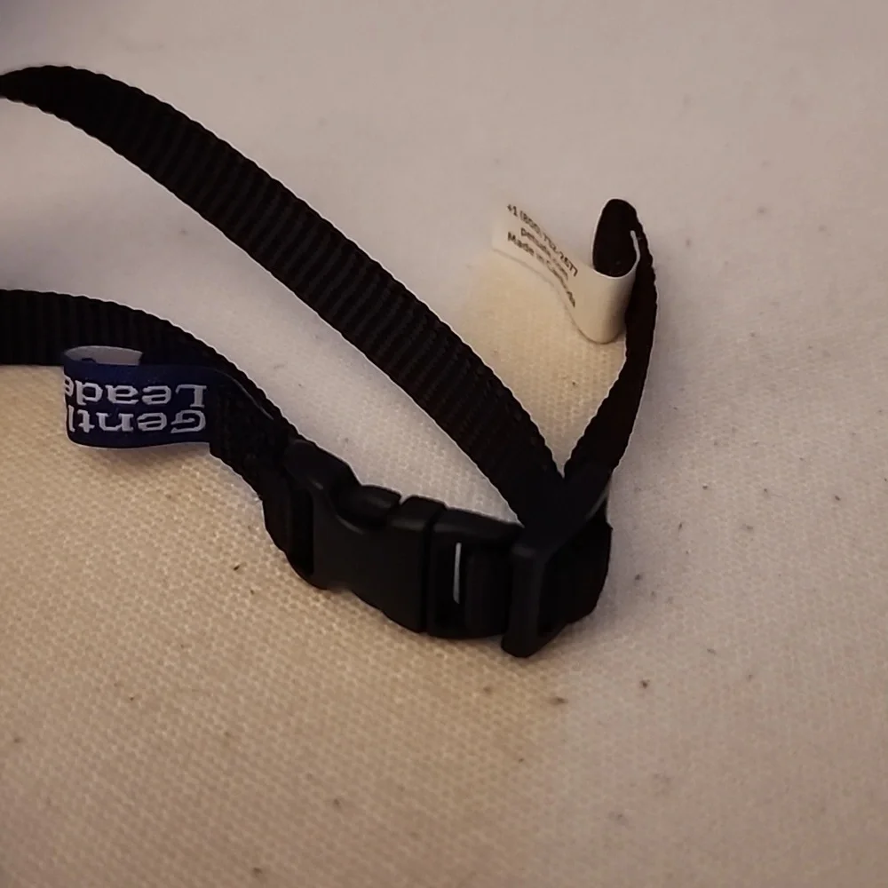 Pet Safe Gentle Leader Headcollar black size petite under 5lbs.